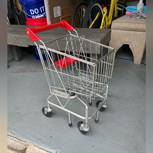 Melissa & Doug Metal Shopping Cart
